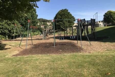 Skittles - Charming One Bedroom Apartment - Parking - Easy Access To Bath 박스 외부 사진